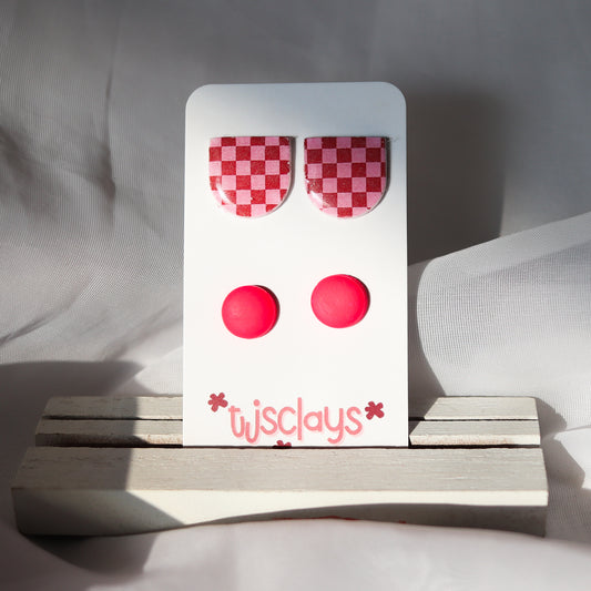 stud set: checker arches + pink polka dots