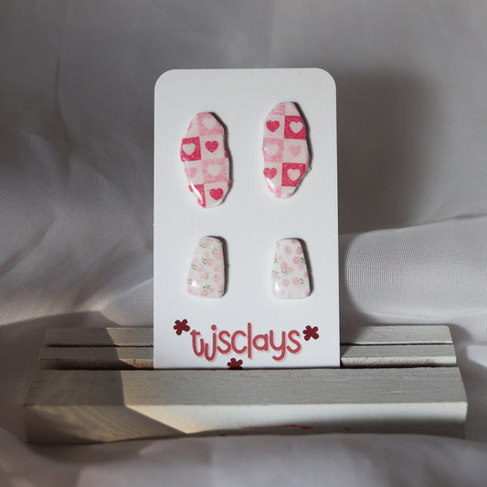 stud set: pink checker hearts + floral bits